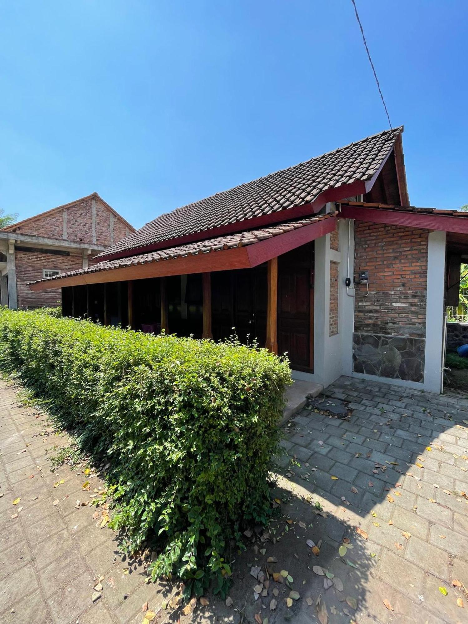 Saka Homestay Boutique & Cafe Magelang Εξωτερικό φωτογραφία