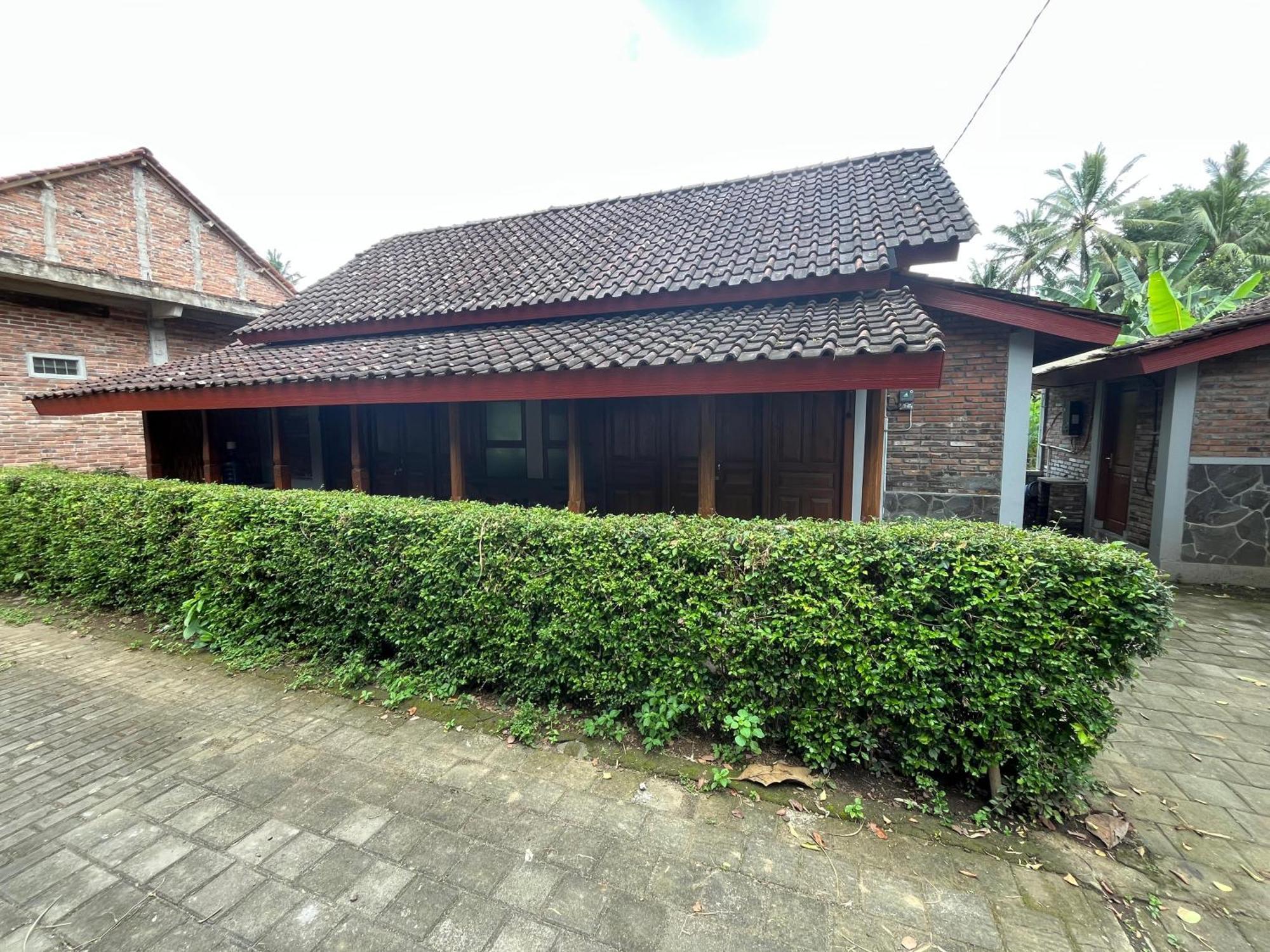 Saka Homestay Boutique & Cafe Magelang Εξωτερικό φωτογραφία