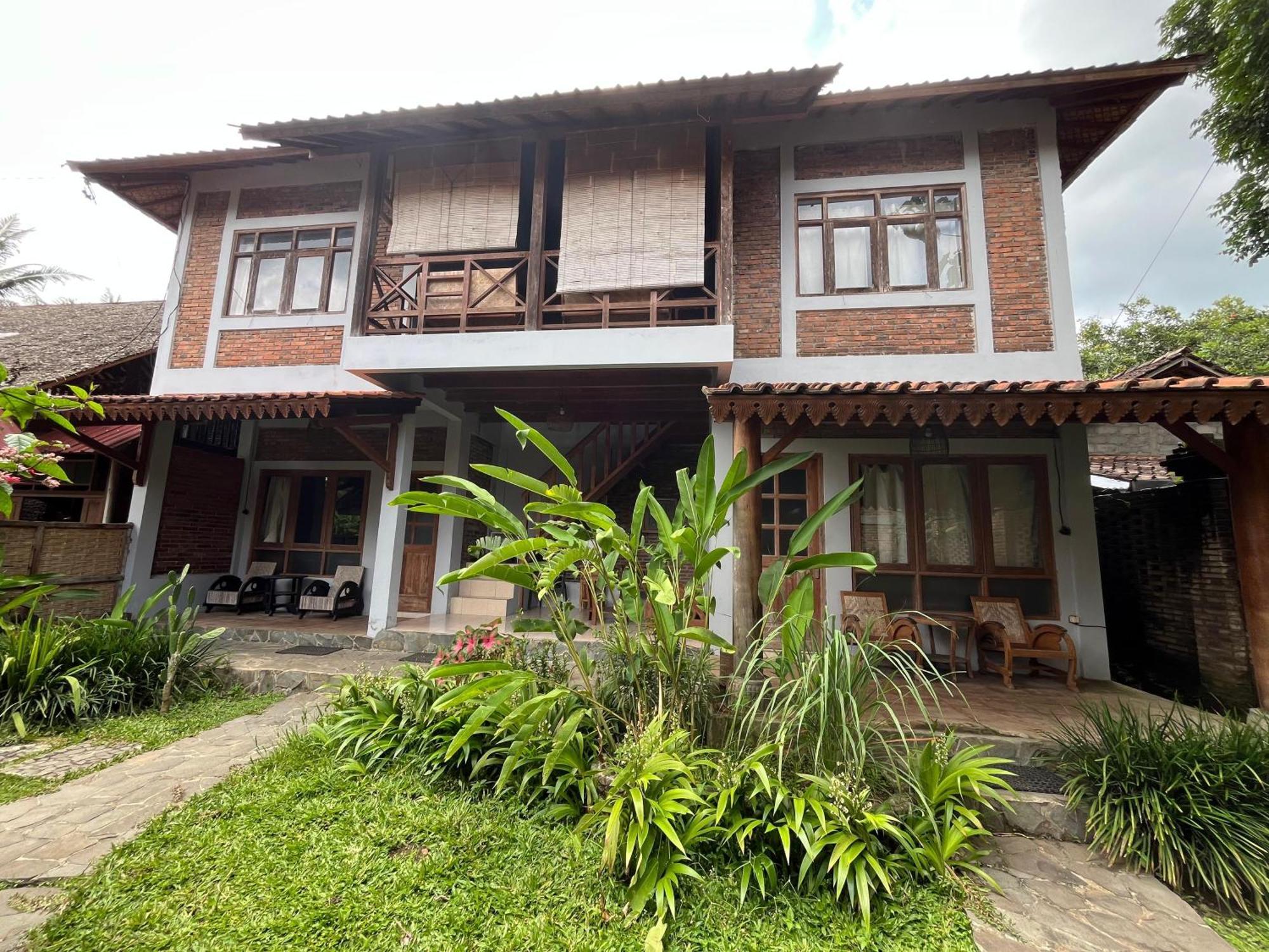 Saka Homestay Boutique & Cafe Magelang Εξωτερικό φωτογραφία